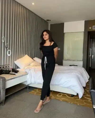 Call Girls Sunder Nagar Cash On Delivery